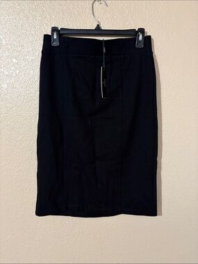 NEW TAHARI Black Pencil Skirt Size Petite Small